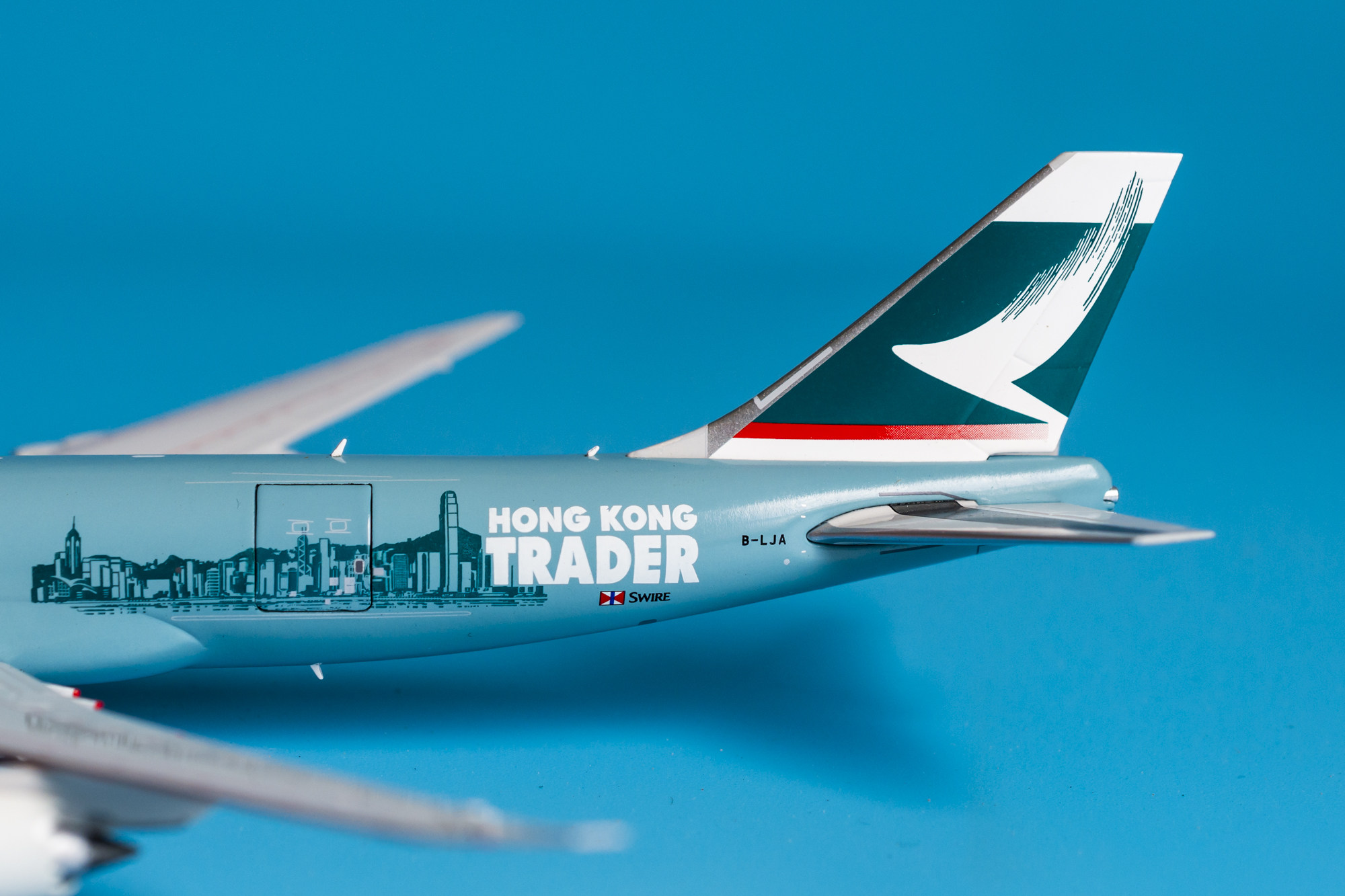 jcwingsew4748005国泰航空波音b7478fblja货运飞机模型1400