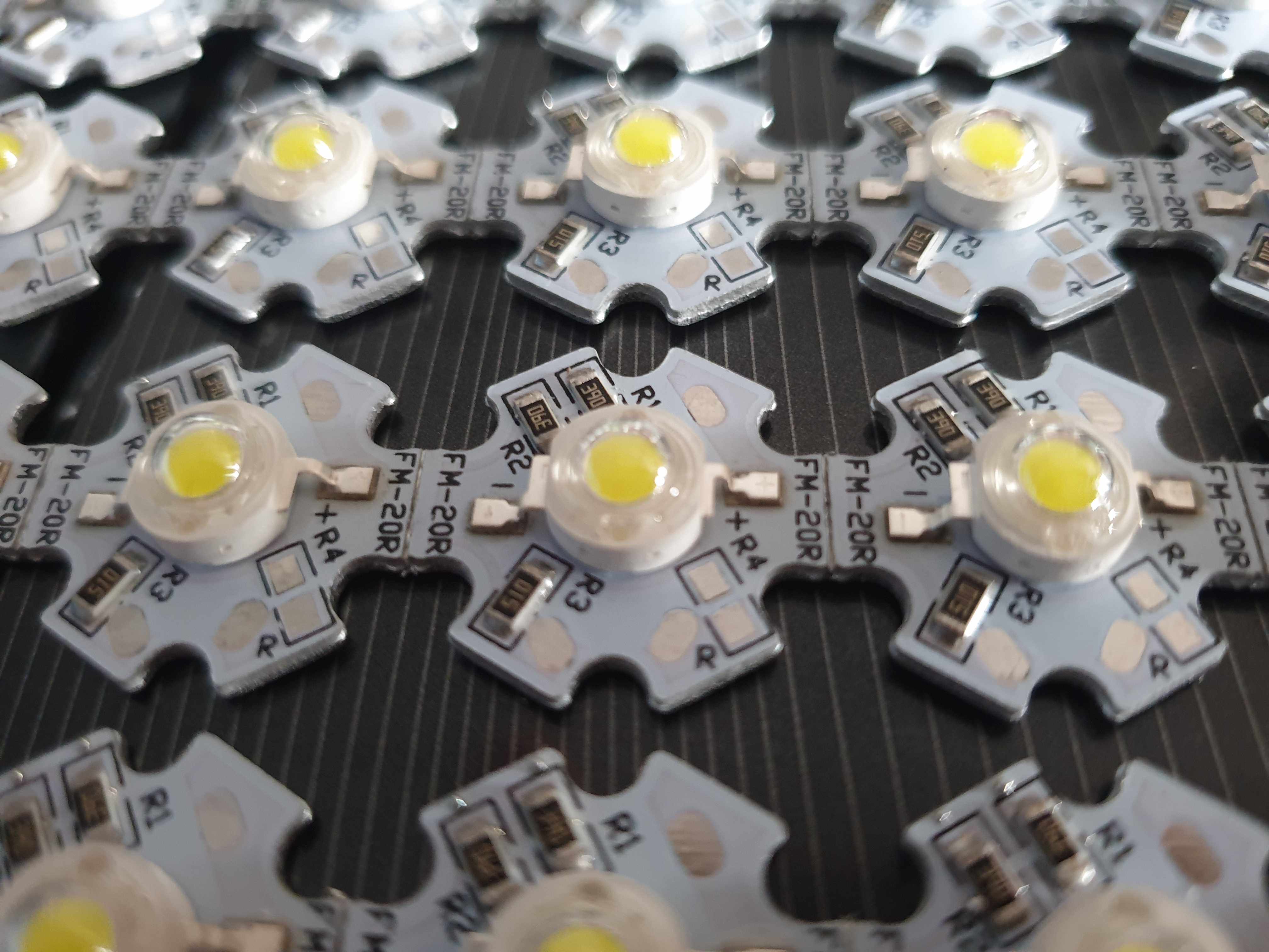 7v锂电池供电大功率手电筒小夜灯灯珠usb手机led灯珠