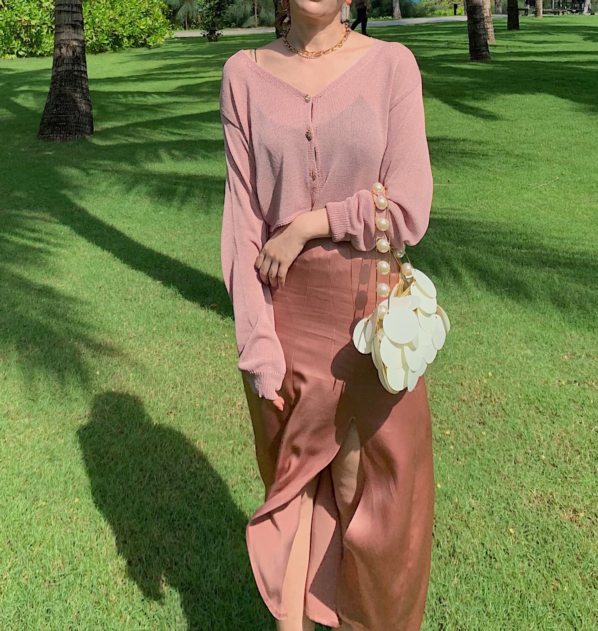 显白amor干枯玫瑰色日本进口醋酸缎面半身裙