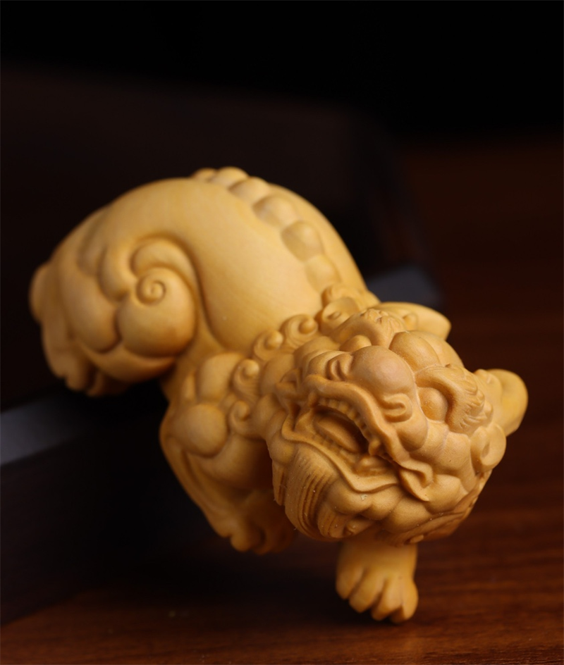 把玩黄杨木雕招财貔貅男士手把实木雕刻文玩木雕