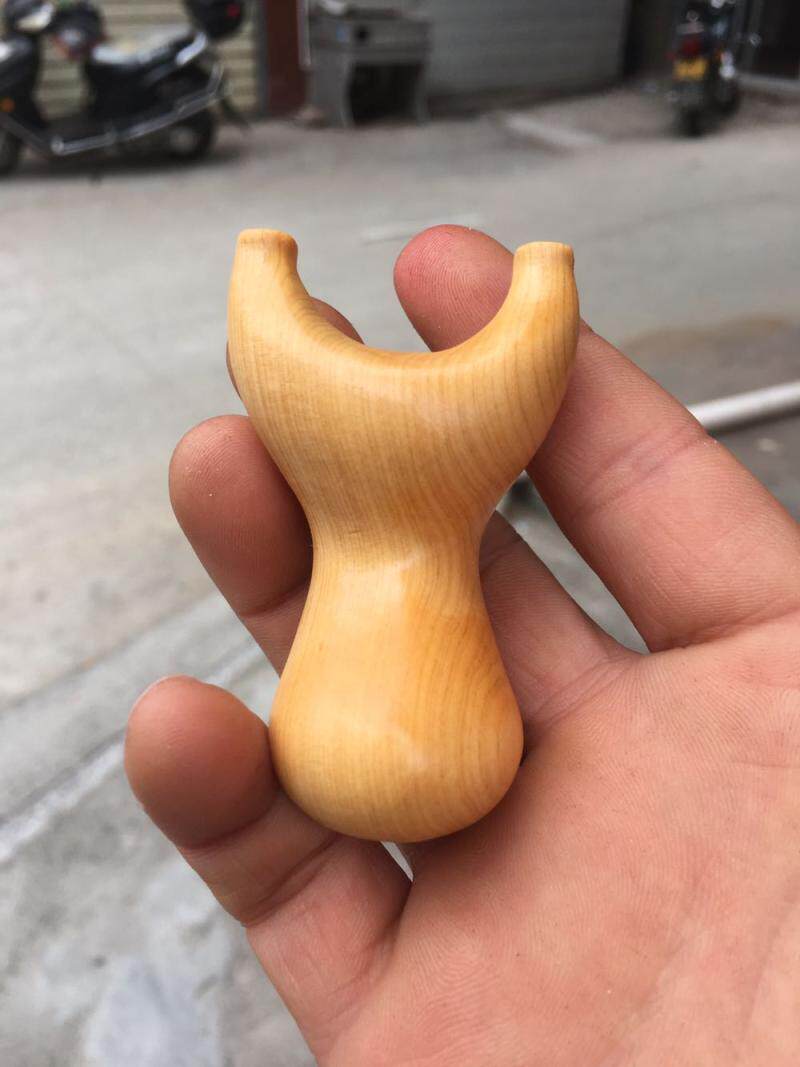 太行柏木精雕迷你弹弓文玩木质手把手工雕刻木雕