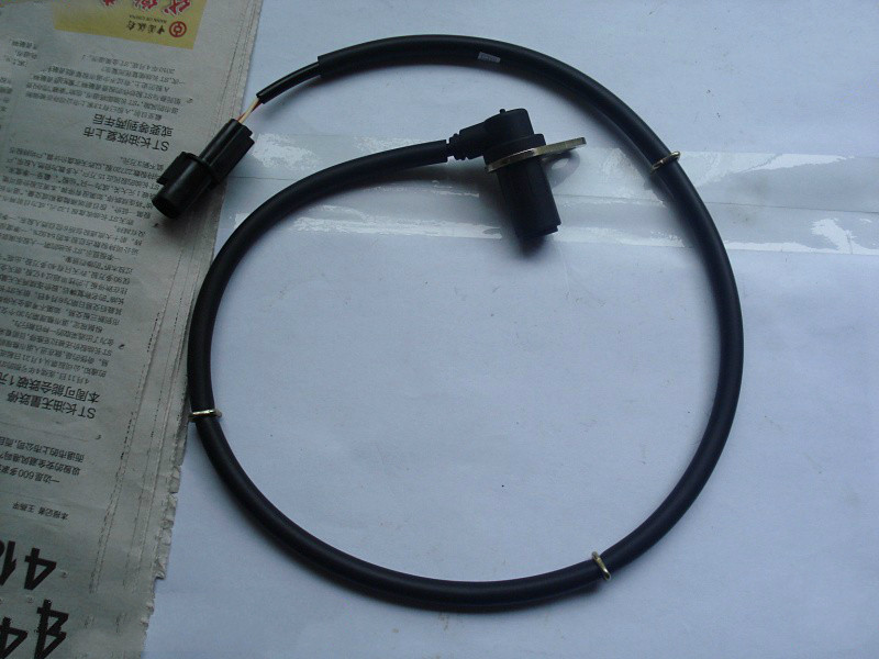 三菱帕杰罗v73v75v77前轮abs传感器防抱感应器刹车泵abs