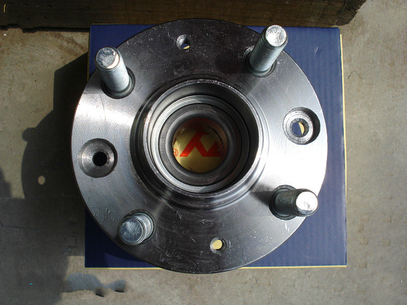 东南菱帅后轮轴承 蓝瑟车后轮轴头 v3菱悦后轮毂总成