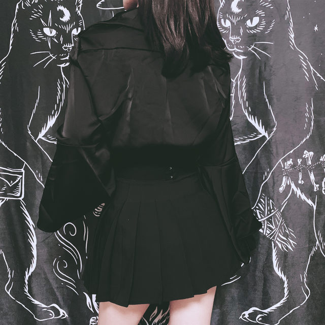Miub dark autumn wind girls Luyao short paragraph horn sleeve niche design hard sister temperament retro shirt female Miub dark autumn wind girls Luyao short paragraph horn sleeve niche design hard sister temperament retro shirt female