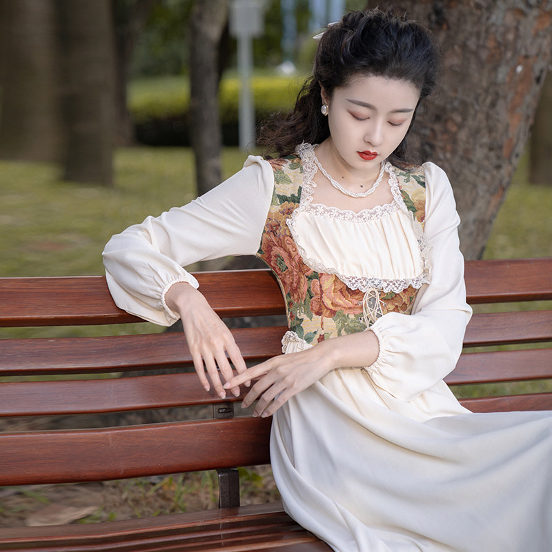 法式宫廷复古油画马甲赫本凡尔赛连衣裙欧洲中世纪连衣裙