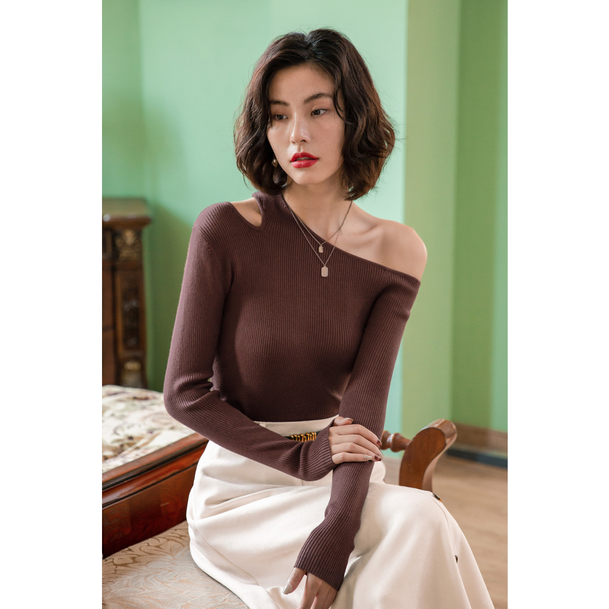 弥古黑色法式挂脖露肩上衣女夏设计小众长袖毛针织衫