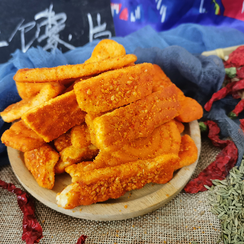 新疆油炸香辣馕片黄金馕烤辣味孜然烤馕袋装传统中式糕点