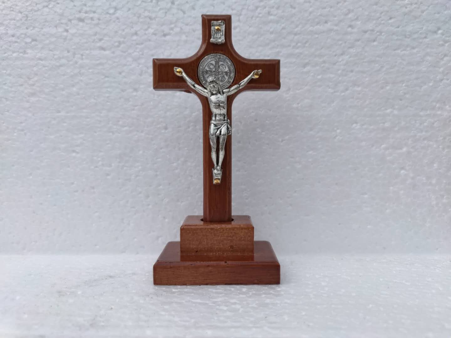 天主教圣物圣像耶稣木苦本笃驱魔苦像十字架桌摆基督教工艺品
