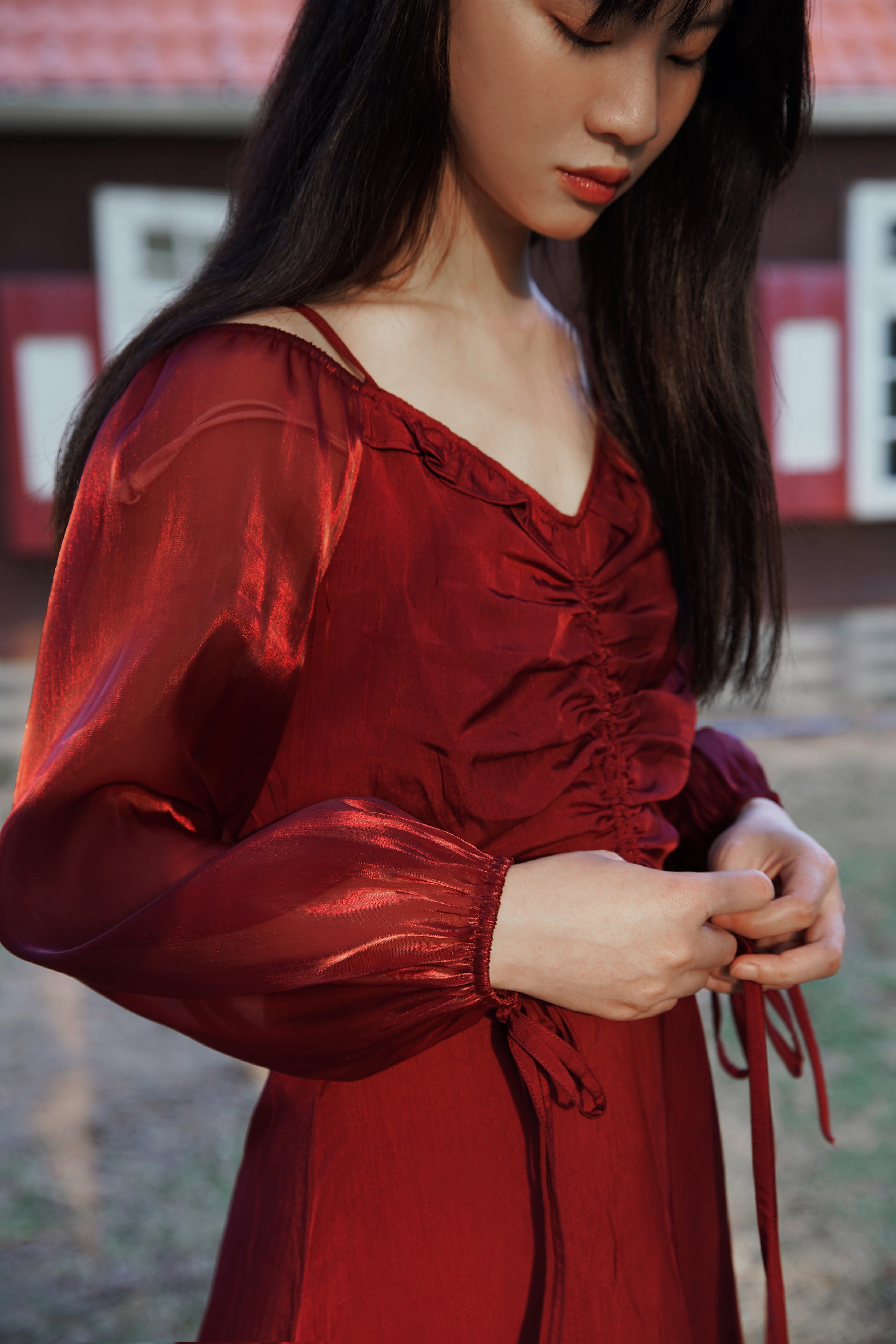 牧羊少女红色吊带小心心机露背连衣裙法式复古连衣裙