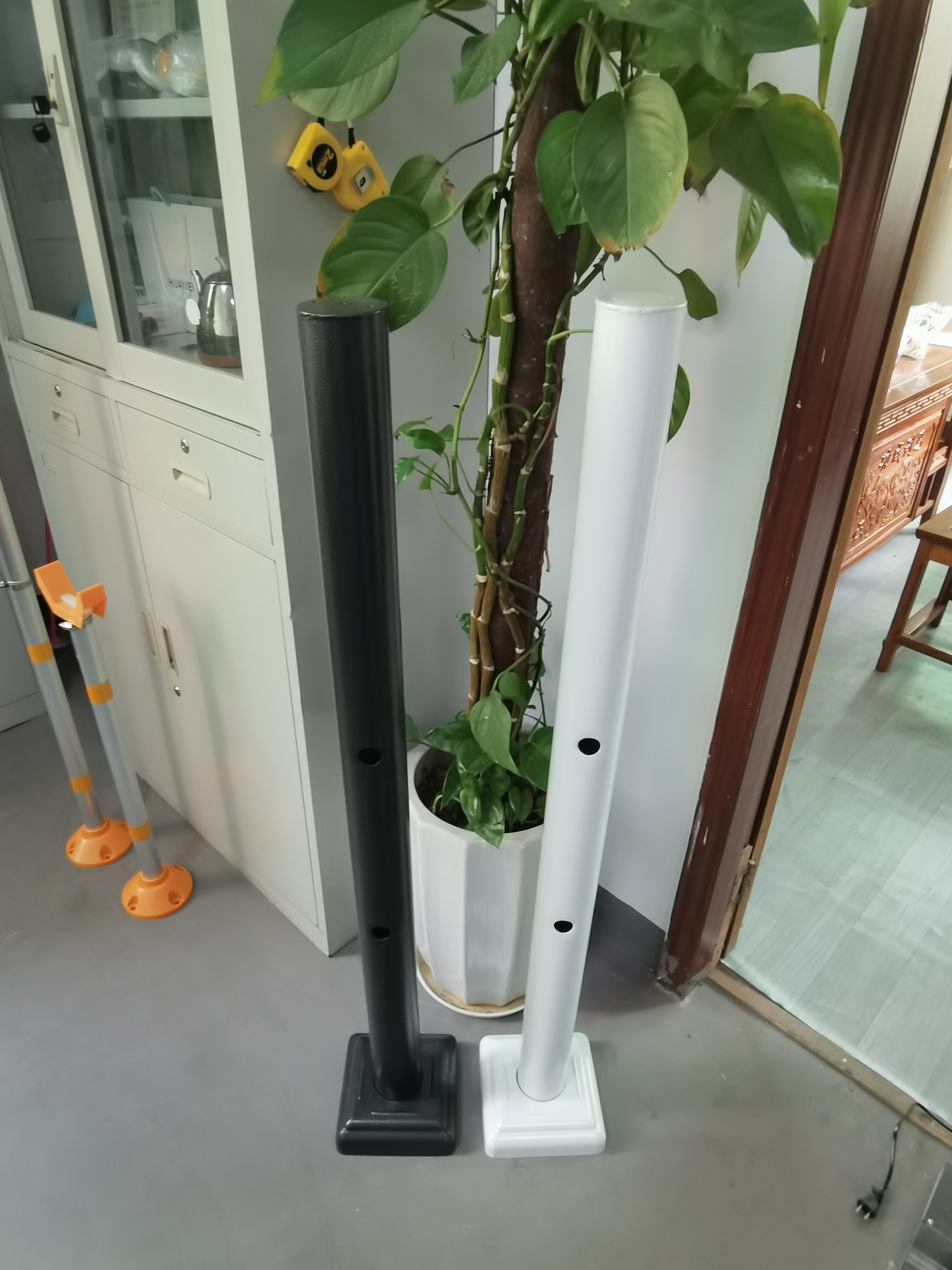 车牌识别相机专用立柱加厚可伸缩立杆支架鸭嘴停车场控制机