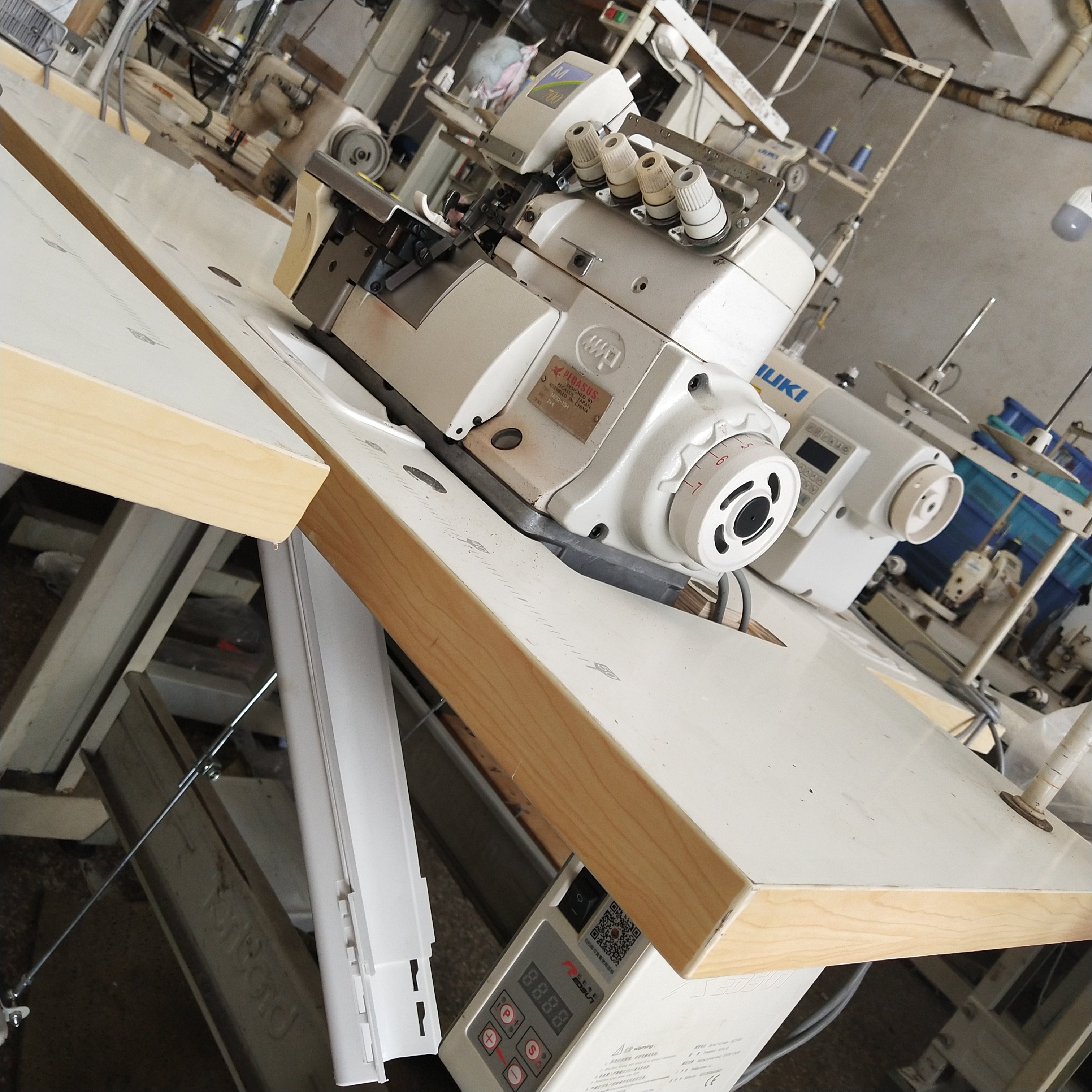 飞马二手家用直驱拷边机自动电动缝纫机工业清仓缝纫机