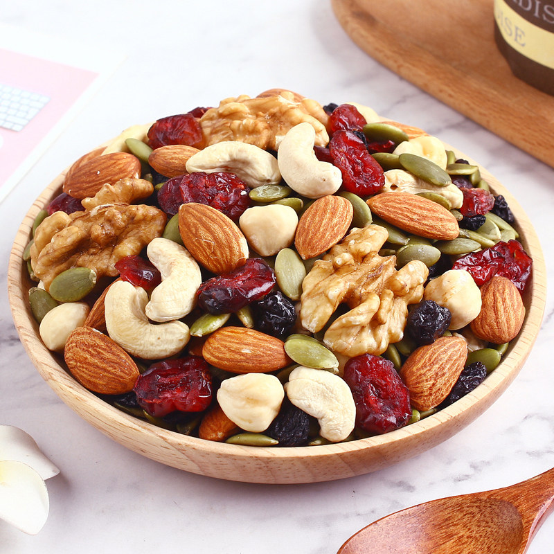 零食坚果每日8种搭配混合休闲食品孕妇办公室混合坚果