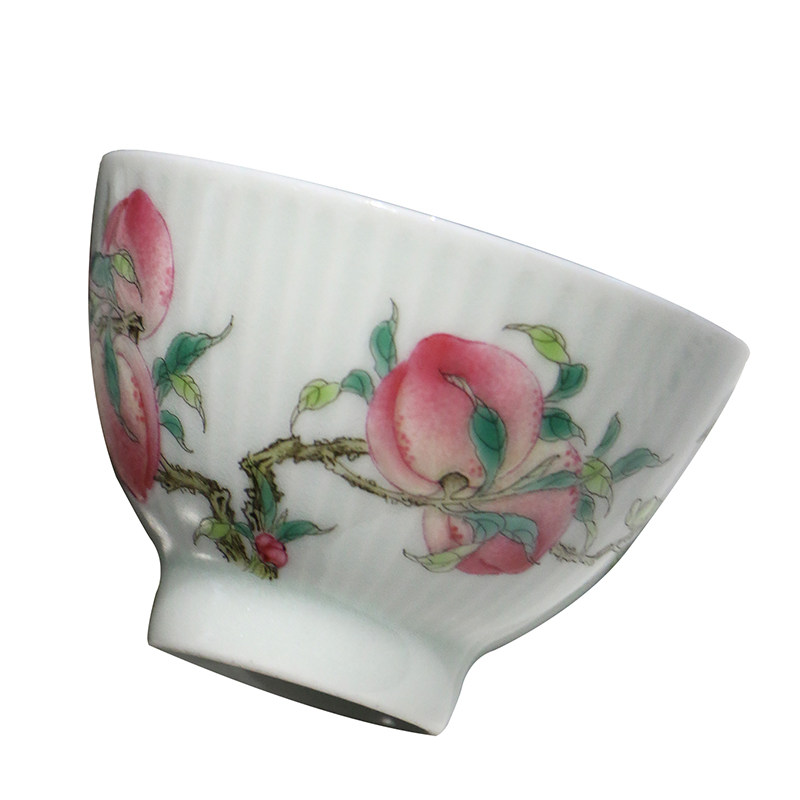 手绘桃子品茗杯景德镇陶瓷手绘桃子斗彩粉色蓝色品茗杯主人杯新品
