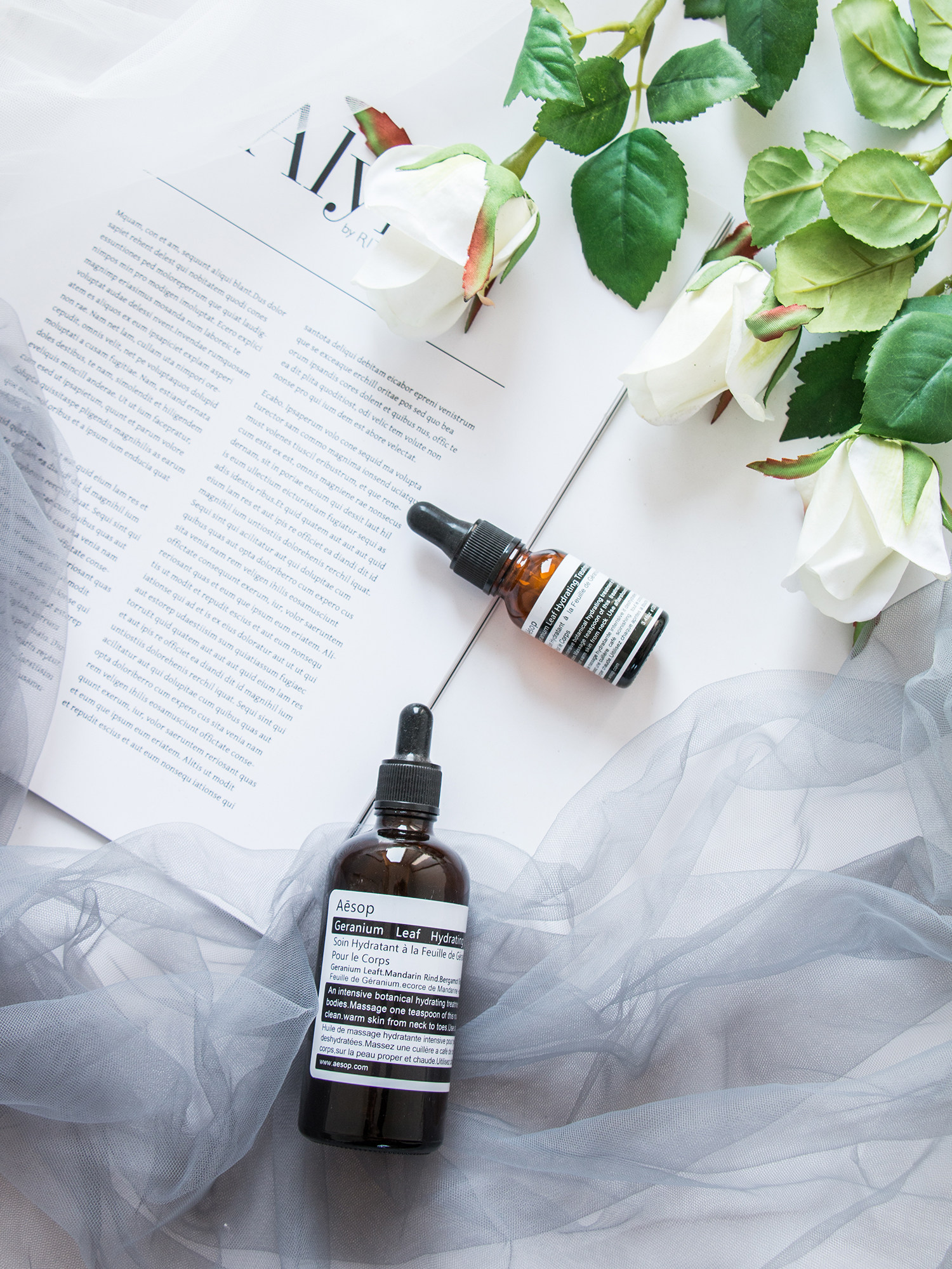 ins极简伊索空瓶饰品化妆品拍照道具黑白冷淡背景布类