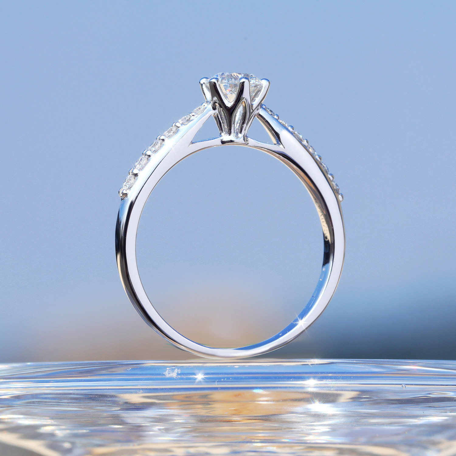 宝石矿工18k白金六爪钻石戒指gia钻戒简约手饰