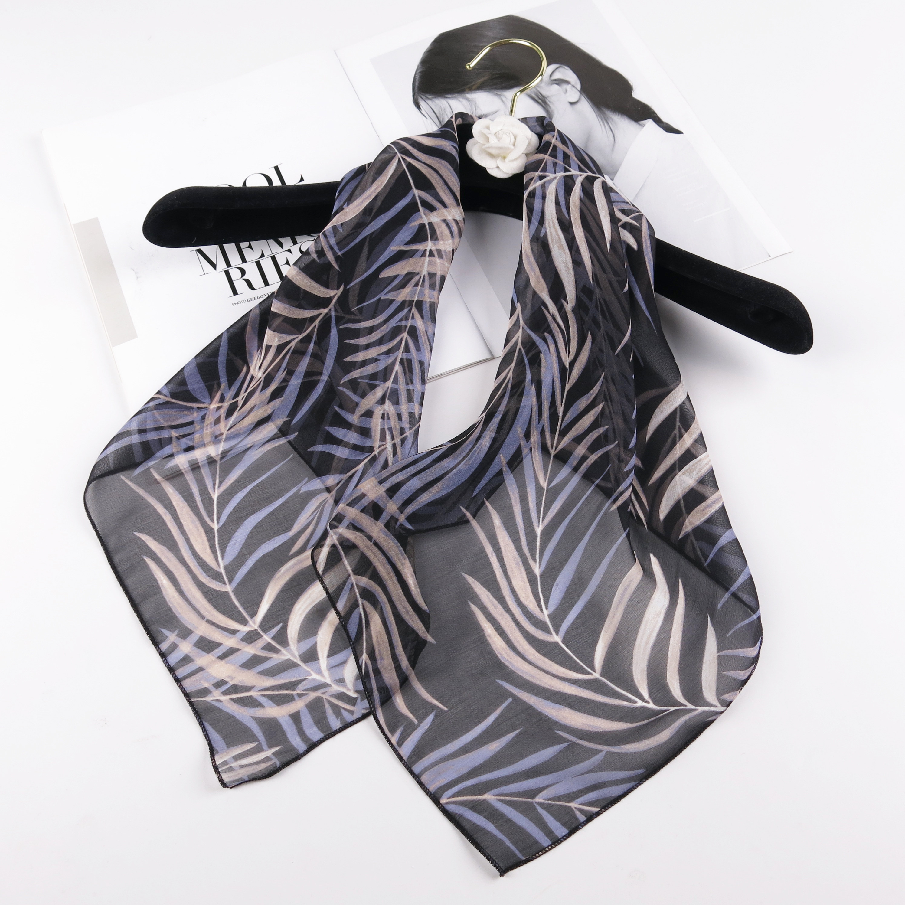 正方形小方蚕丝桑蚕围巾真丝新品丝巾小丝百搭围巾