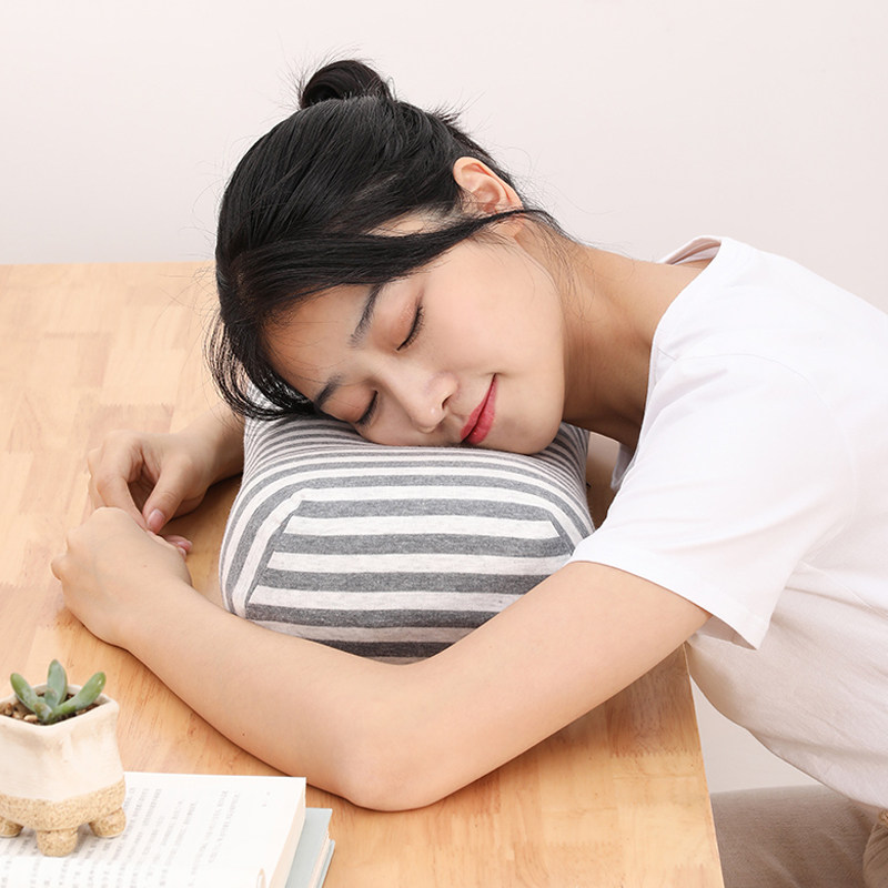 午睡小学生乳胶办公室神器儿童趴趴枕趴桌子睡觉靠垫