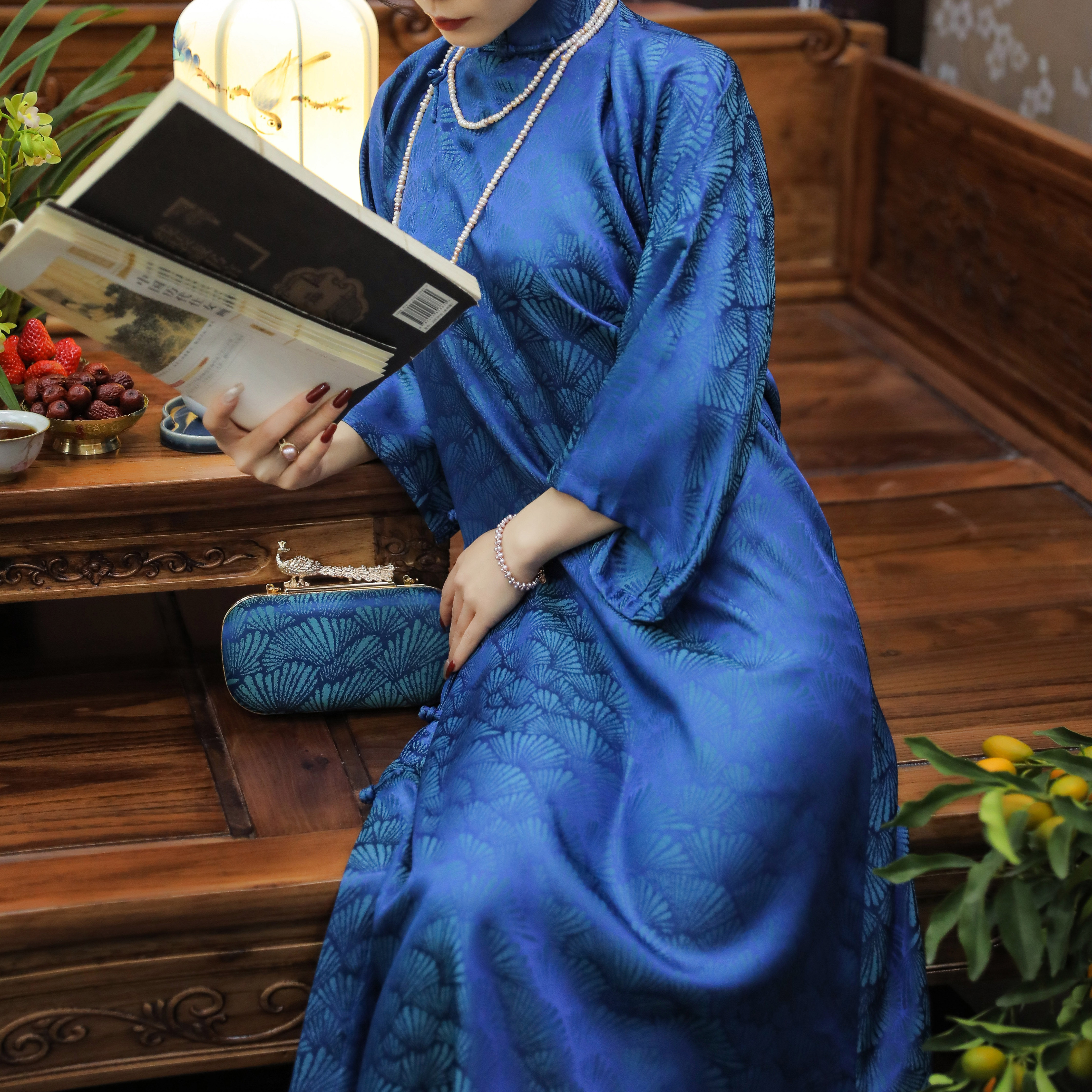 点青中式式禅意女装年轻款宋真丝提花手工一片旗袍