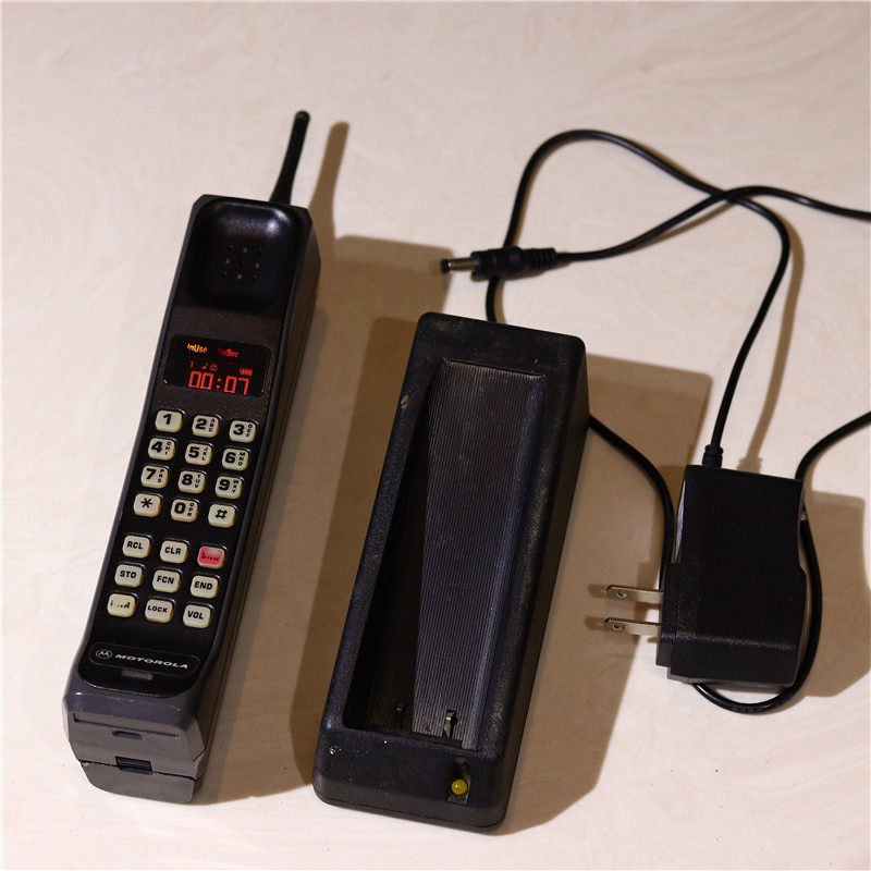 90年代摩托罗拉大哥大古董老式电话经典复古手机港台通话机