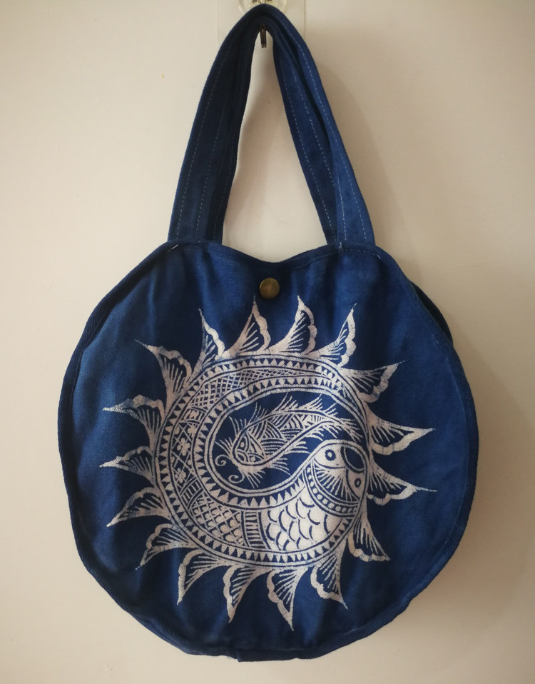 蜡染贵州丹寨包包圆形手提袋图案非遗苗族技艺苗族蜡染