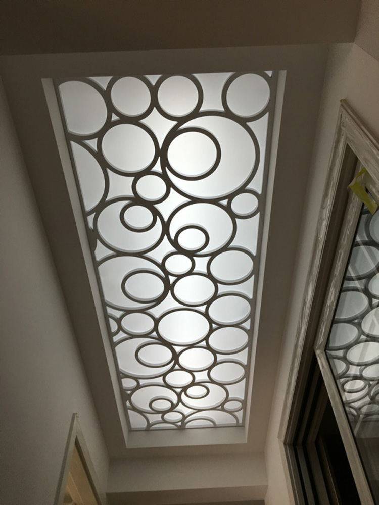 实木美北欧式高密度木塑板pvc镂空雕花板吊顶花格天花屏风通花板