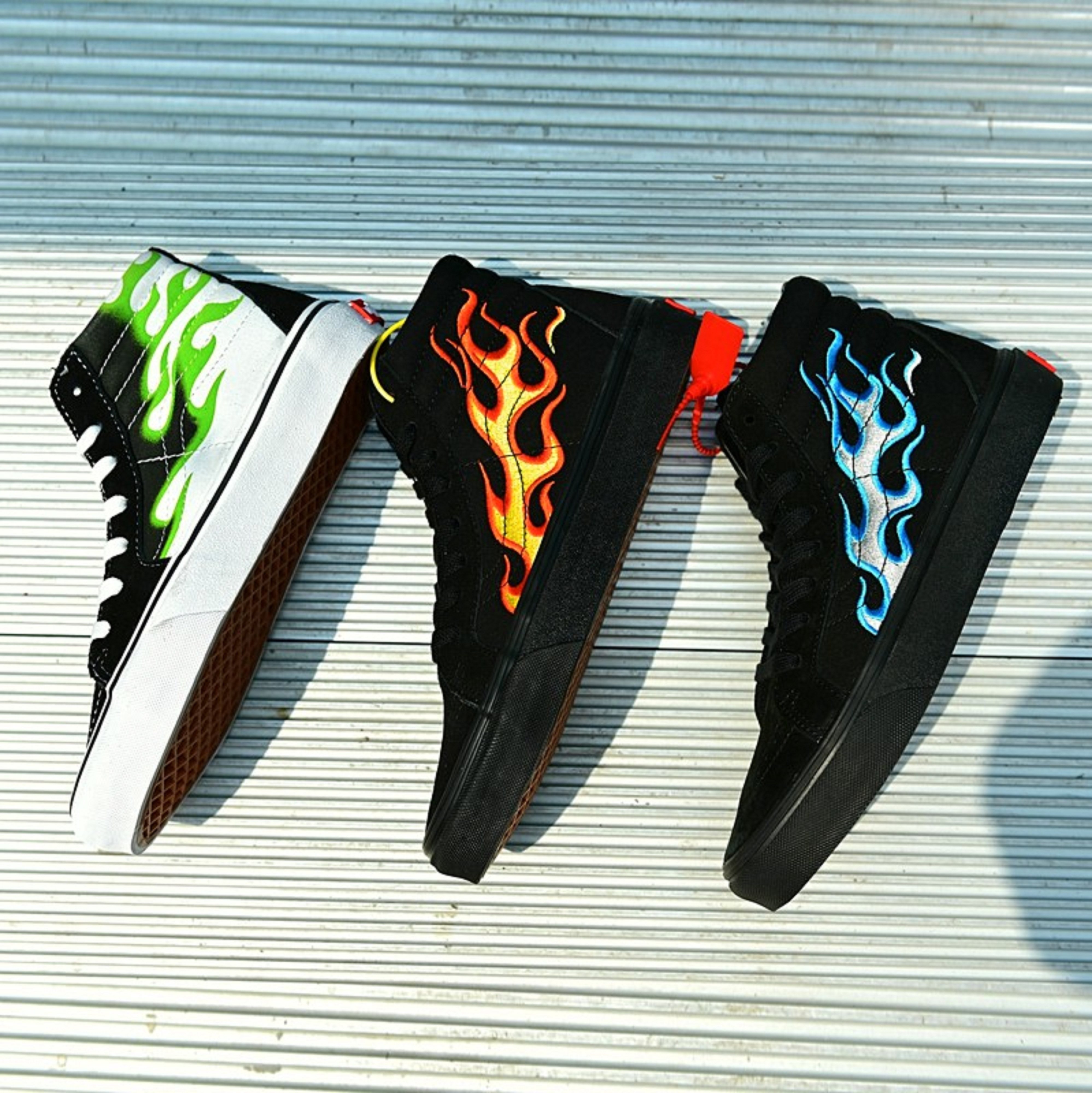 正品新款万斯路火焰联名情侣学生帆布男女女鞋高帮鞋