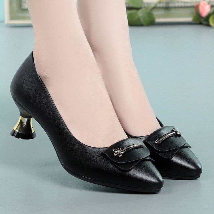 大东中跟跟单酒杯2022年春秋款浅口圆头妈妈软皮单鞋