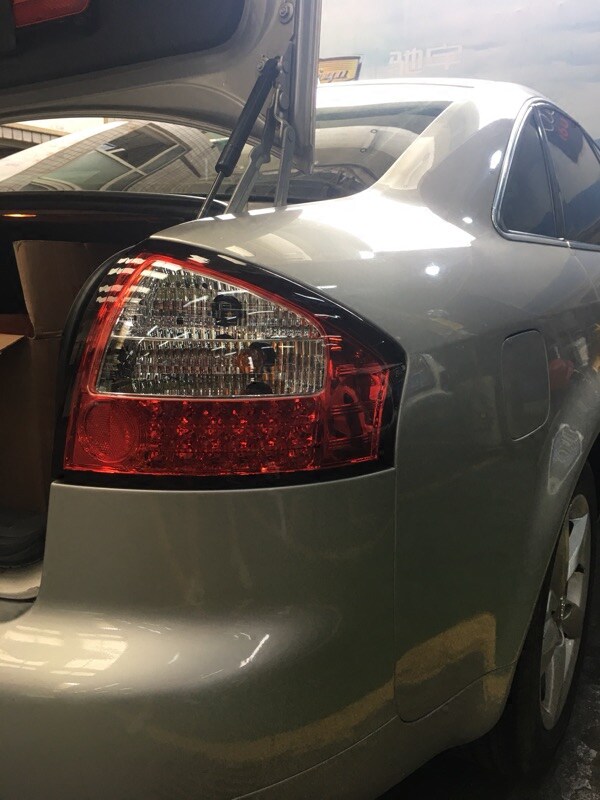 车灯台湾秀山01-04款奥迪a6尾灯总成改装专用大灯总成