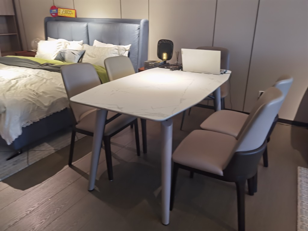 芝华仕意式极简斯特岩板est餐桌椅工厂直发正品低折包邮定金链接