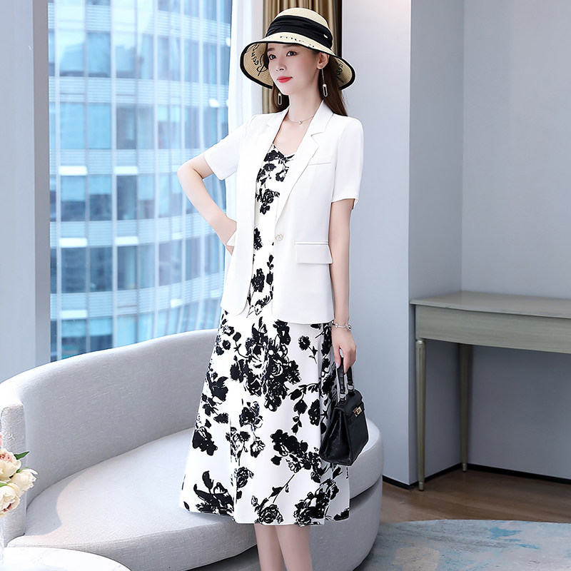 西装套装女夏名媛气质印花吊带连衣裙短袖西服时尚套装