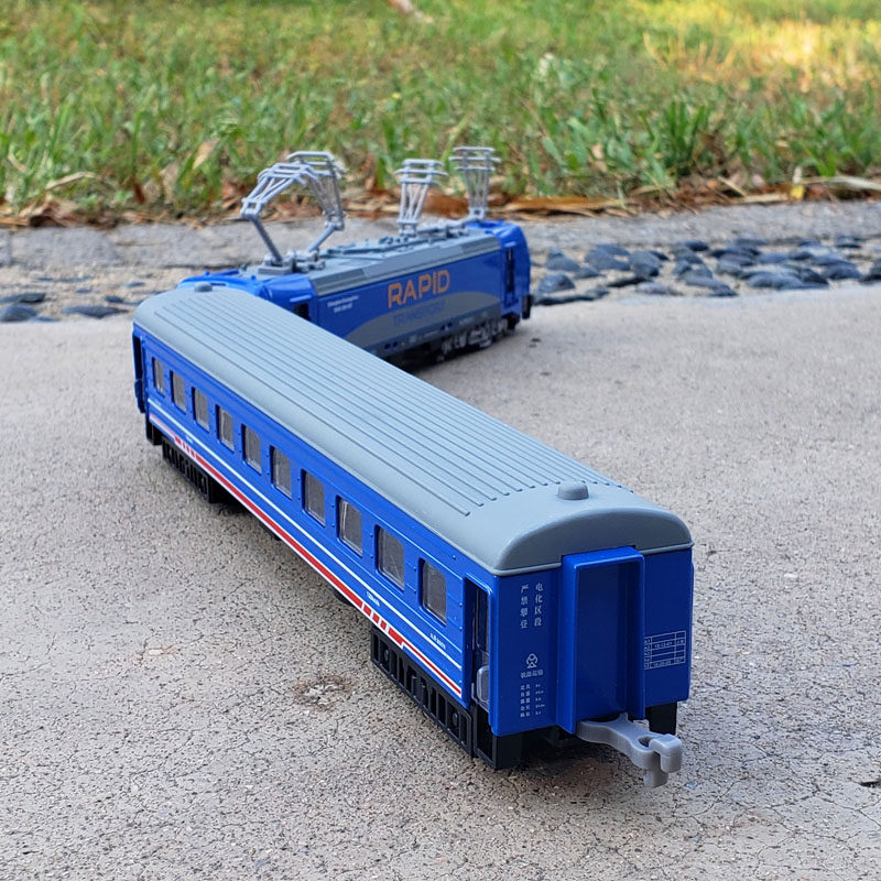 火车合金仿真货运电车绿皮玩具男孩金属火车头火车模型