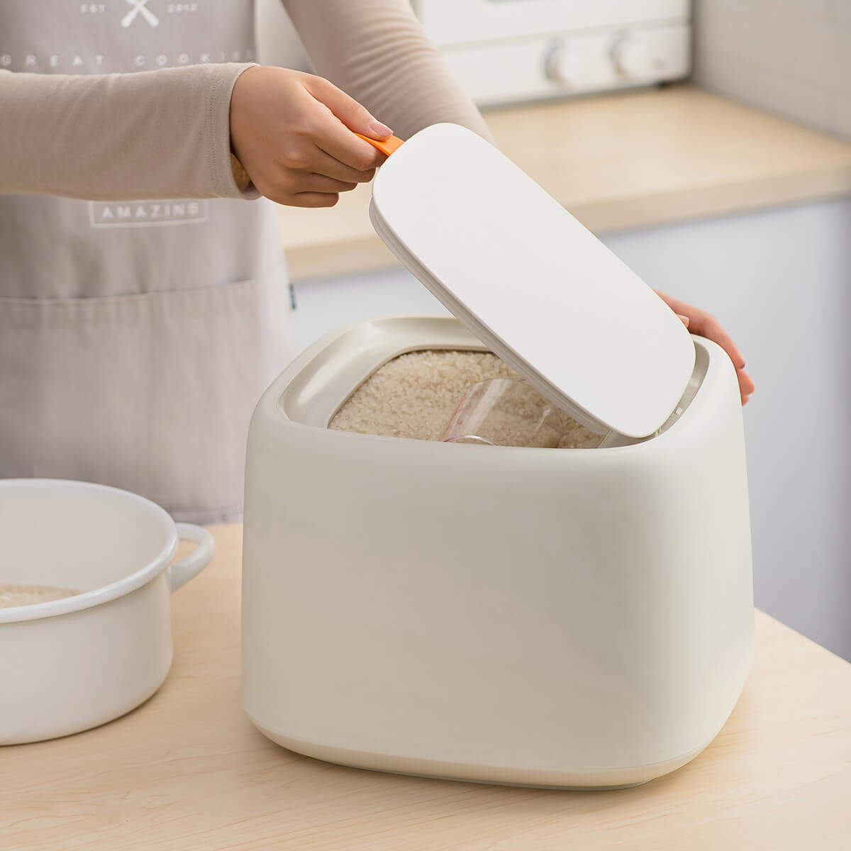 装米桶家用防虫防潮密封大米收纳面粉储存罐储粮桶米桶