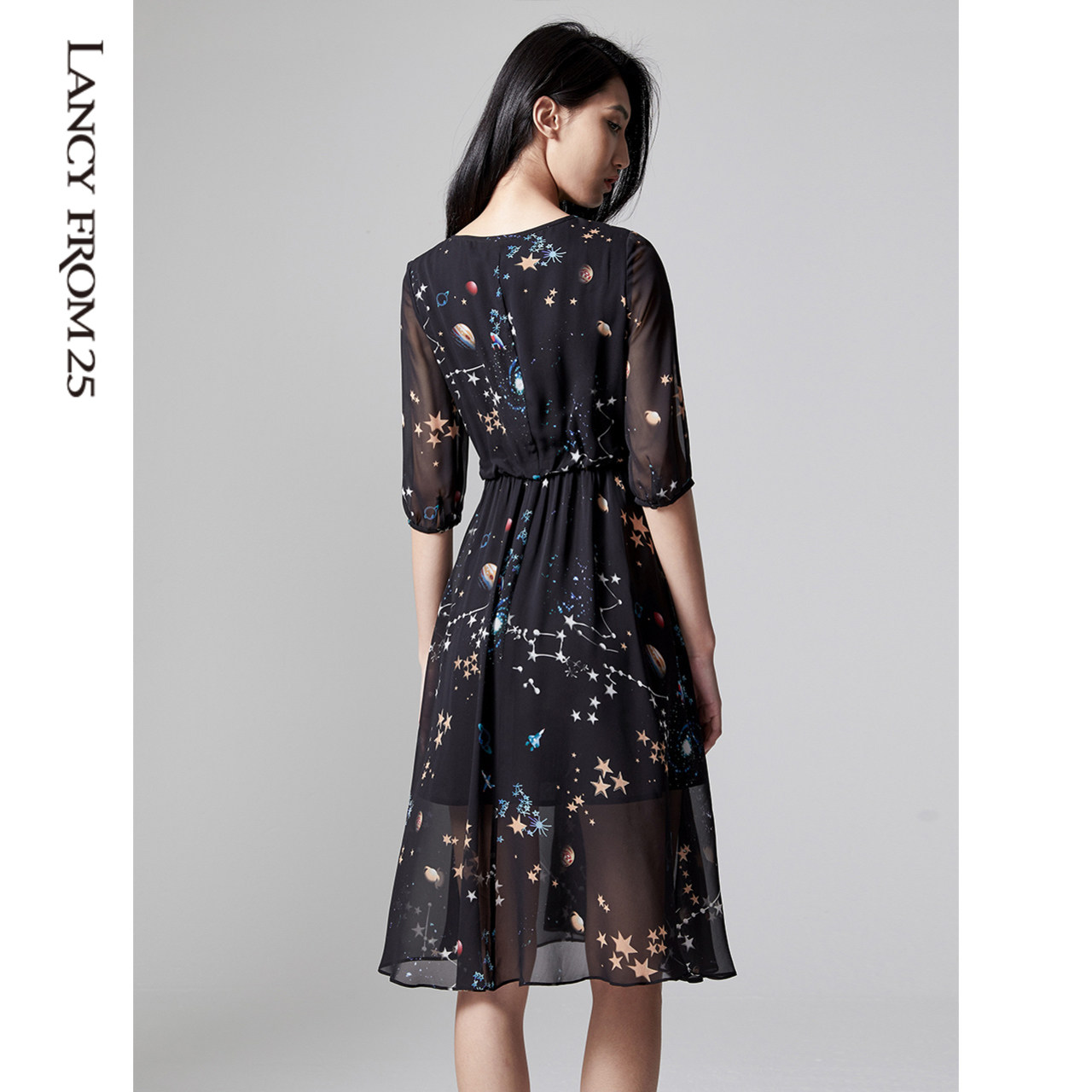 朗姿2020年夏新款甜美法式显瘦气质星空短袖真丝荷叶边鱼尾连衣裙