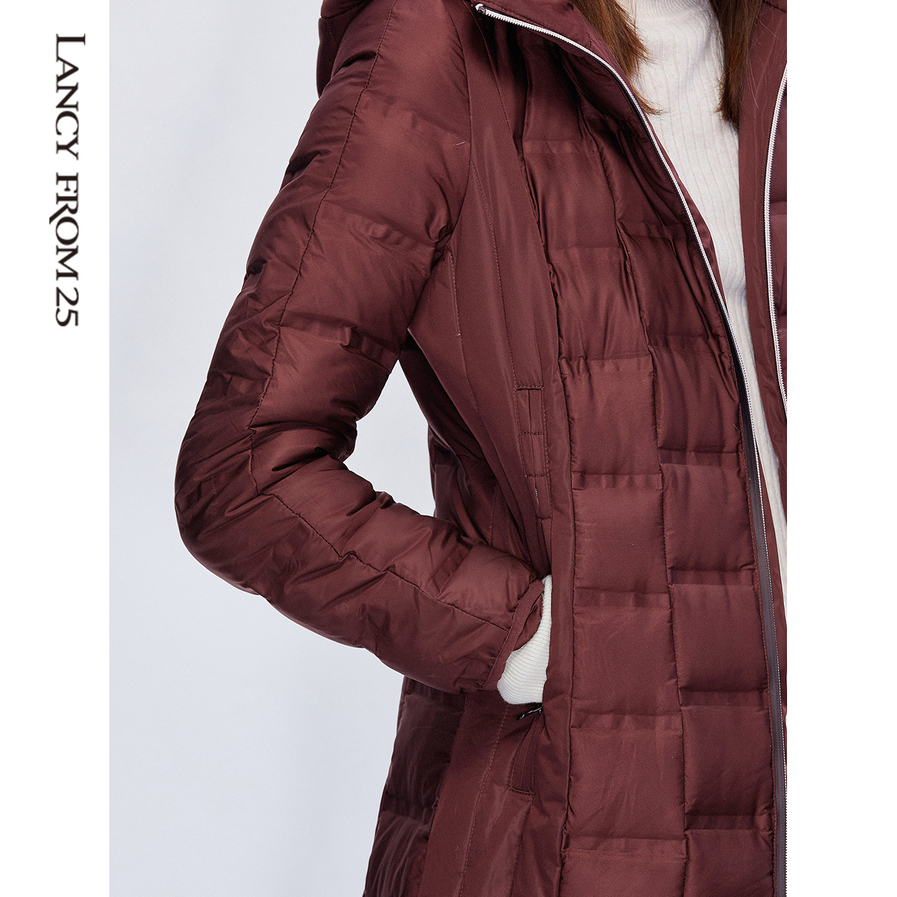 朗姿羽绒服女秋冬新款简约显瘦连帽中长款加厚羽绒服收腰外套