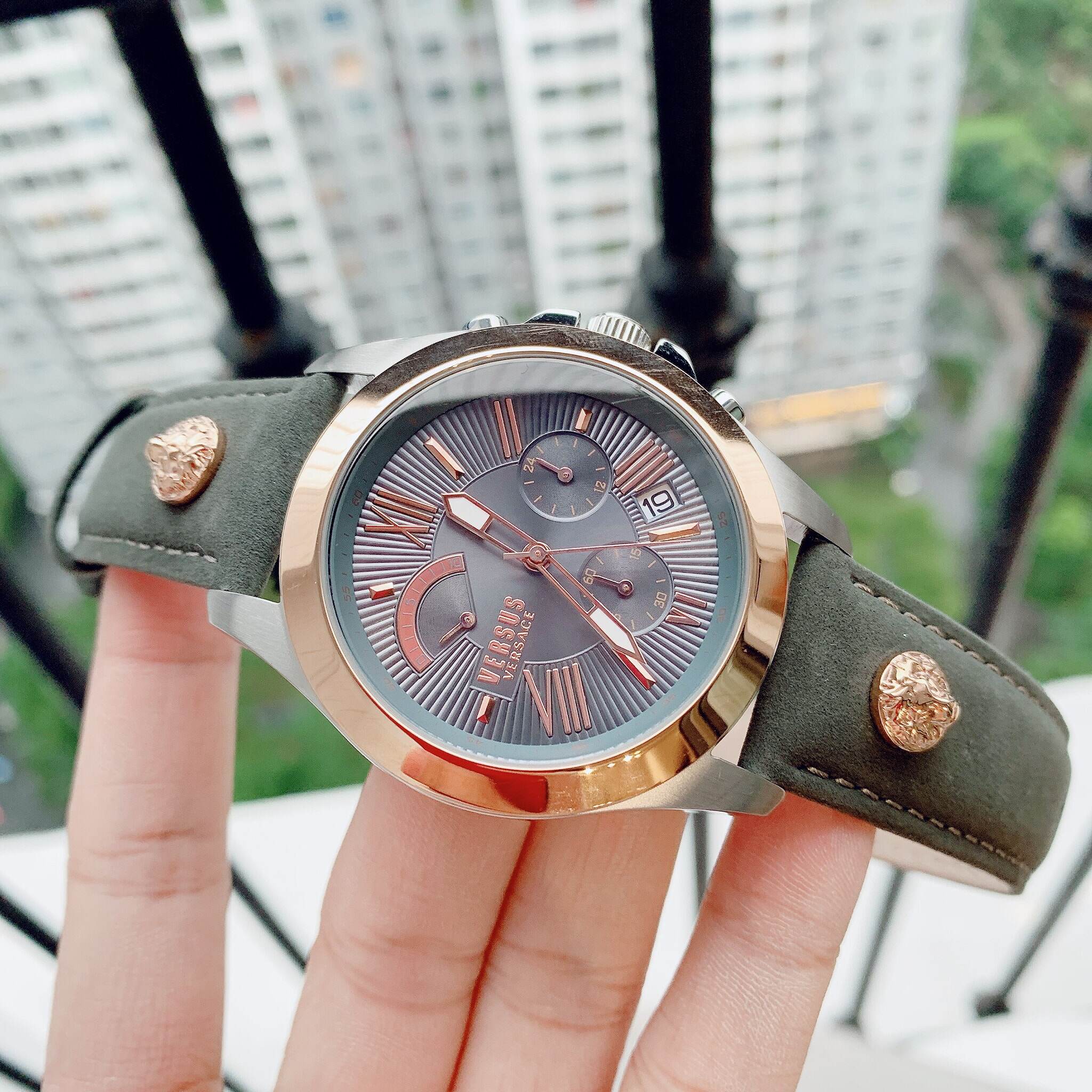 联保正品versus范瑟丝欧美潮流ins手表皮带复古时尚欧美腕表