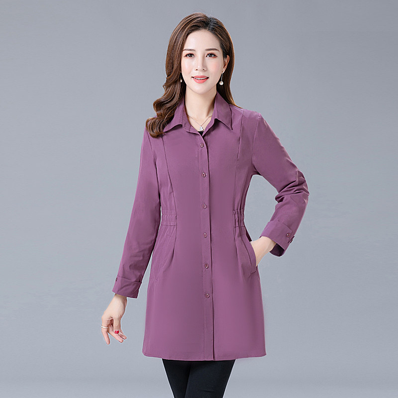 2020新款春秋装妈妈风衣中老年女装外套中年人中长款修身洋气上衣