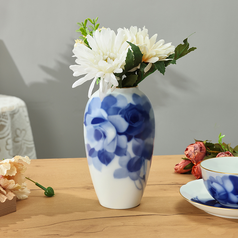 日本okura大仓陶园蓝色玫瑰法式白瓷高级传统家用花瓶