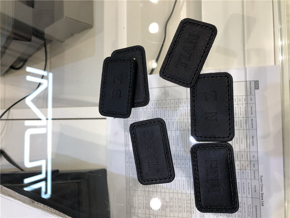 适用于tumi途明包包刻字姓名名牌皮牌行李篆刻箱包相关配件