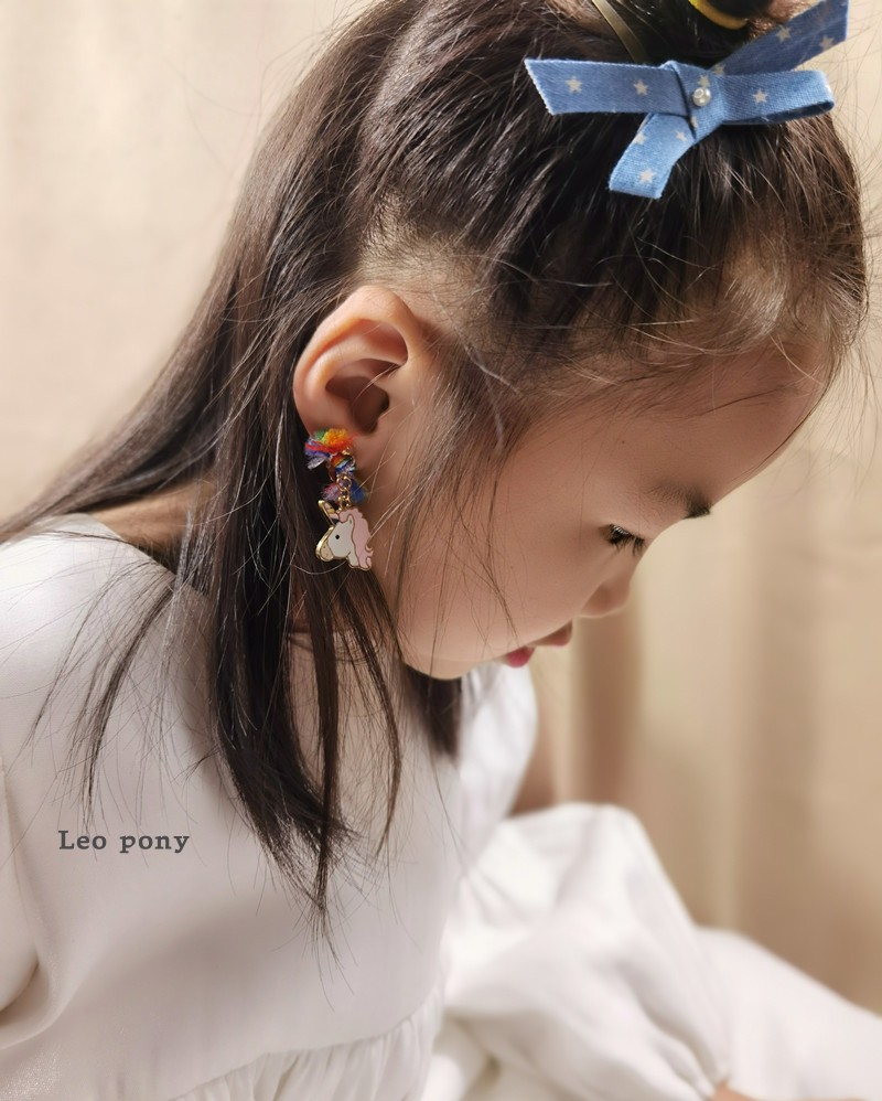 新款儿童耳环可爱耳饰潮童走秀女孩女童无耳耳夹
