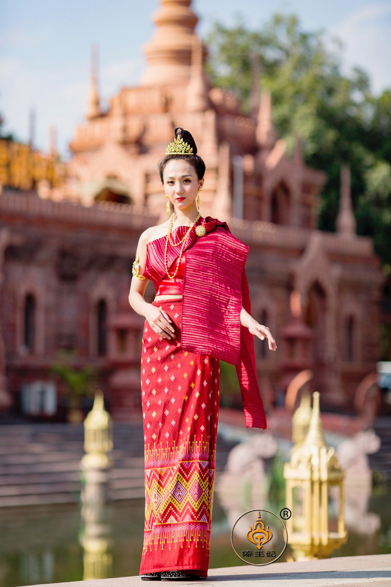 傣王妃服饰傣族服装女泰国皱褶披巾服装套装泼水节迎宾服日常服