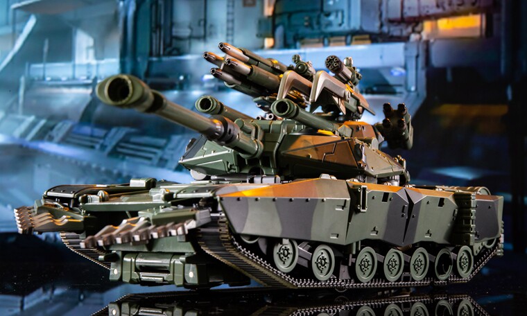 黑曼巴合金版变形玩具金刚ls10坦克模型吵闹电影版机器人放大版