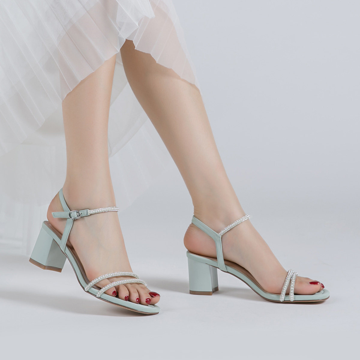 红蜻蜓凉鞋夏季新款方头时尚百搭仙女高跟鞋女士时装凉鞋