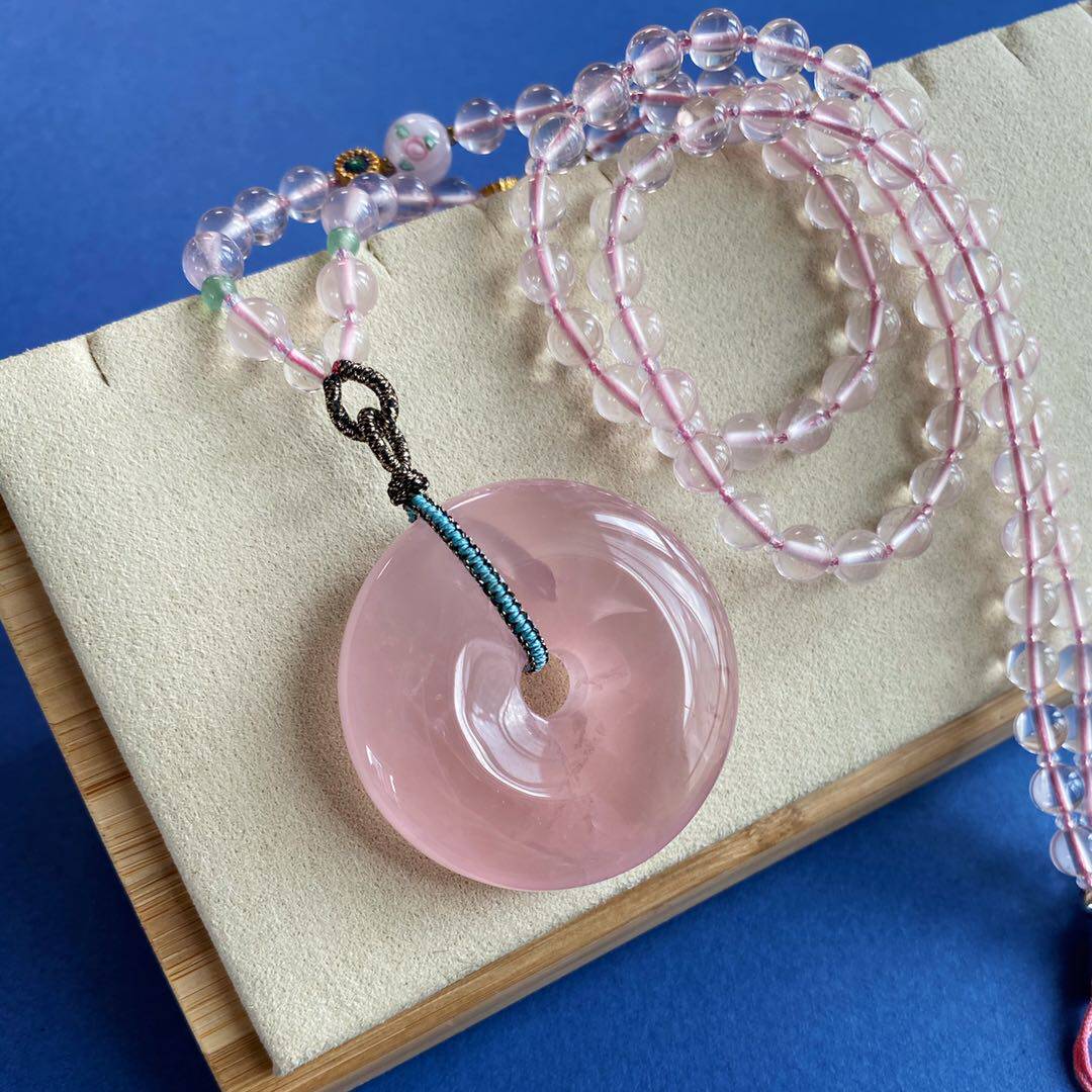 2020新款马达加斯天然马粉晶水晶平安扣长款毛衣项链