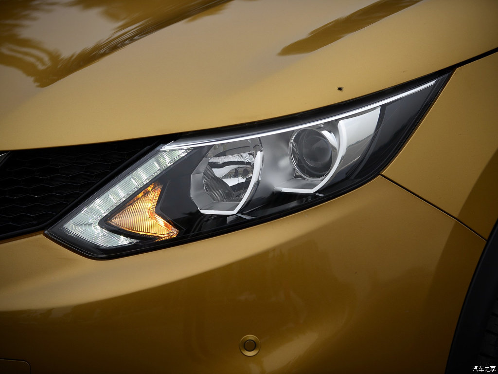 新逍客逍客总成适用于1516款前大灯照明灯远近光灯大灯总成