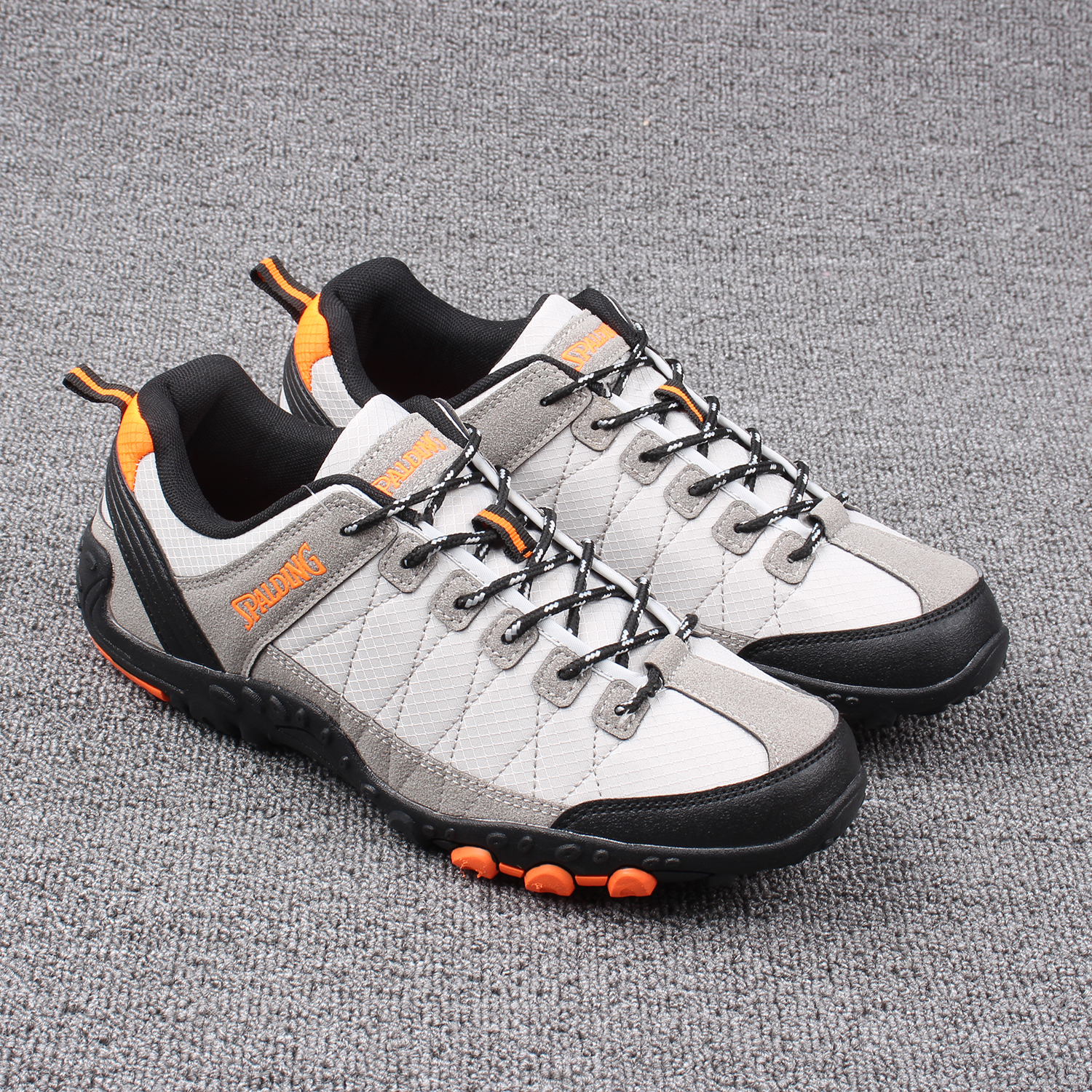 斯伯丁户外登山鞋透气轻便防滑运动鞋徒步网面旅行登山鞋