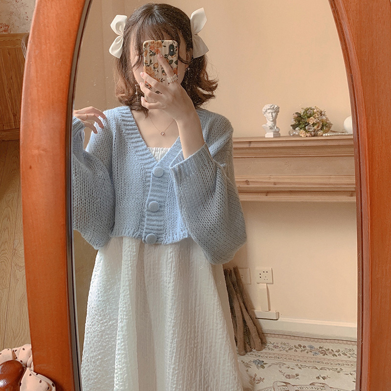 2022早春新款慵懒软糯粗针织披肩开衫温柔小外套秋纯色毛衣女