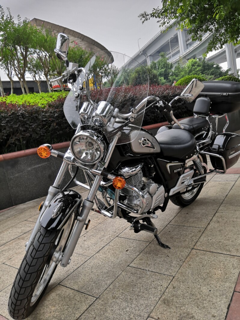 适用太子摩托车豪爵铃木悦酷gz150透明挡风玻璃摩托车前挡风