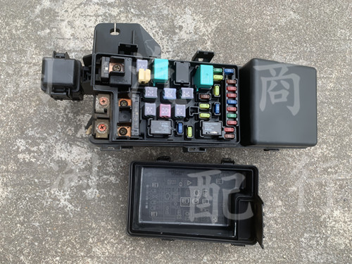 适用于本田7代雅阁发动机保险丝室内继电器车身电脑其他