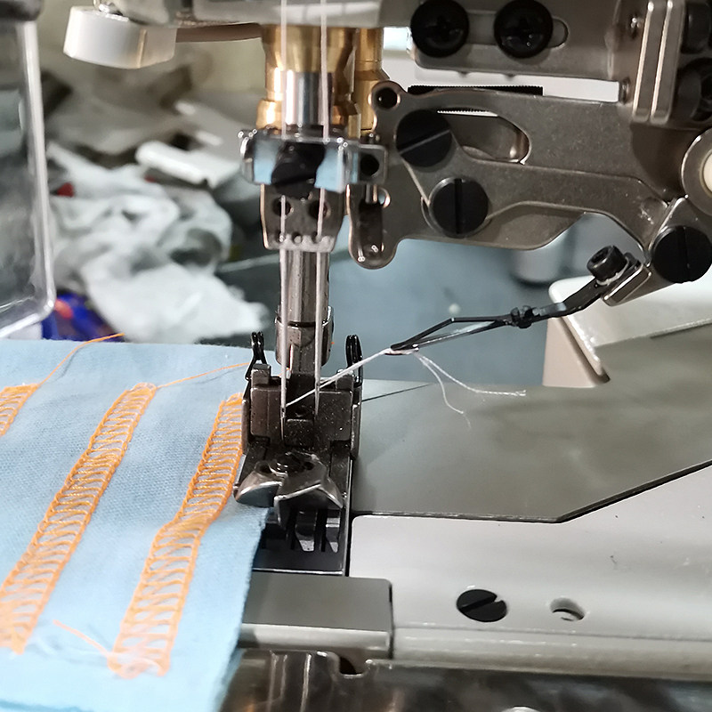 冚车店主推荐自动剪线三针五线绷缝机电脑小方缝纫机