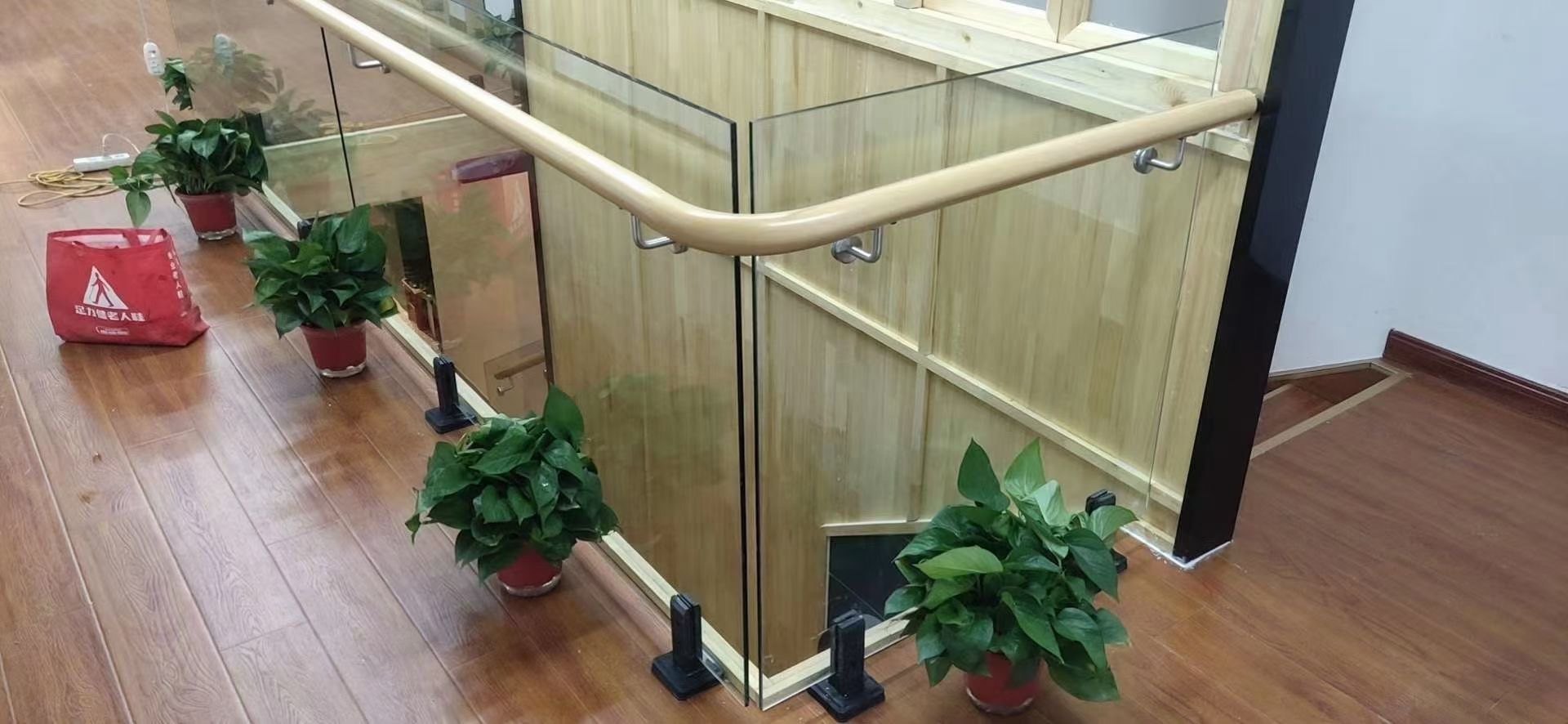 扶手楼梯pvc高分子胶木塑木底座挂墙阳台不锈钢楼梯扶手